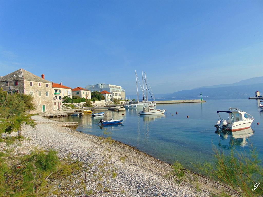 Apartment Luna Postira Εξωτερικό φωτογραφία