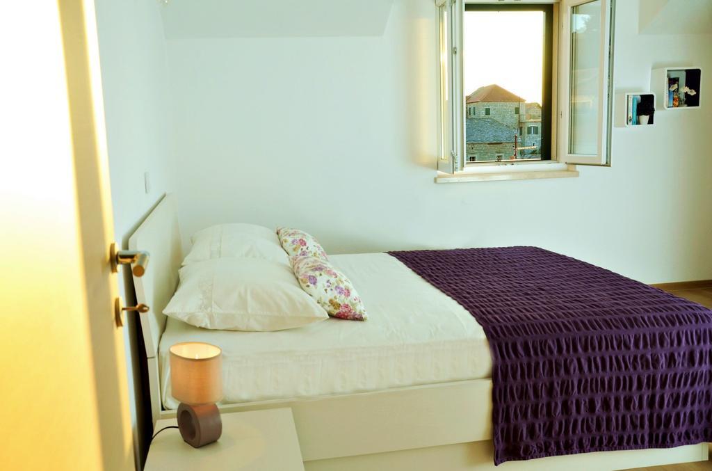 Apartment Luna Postira Εξωτερικό φωτογραφία